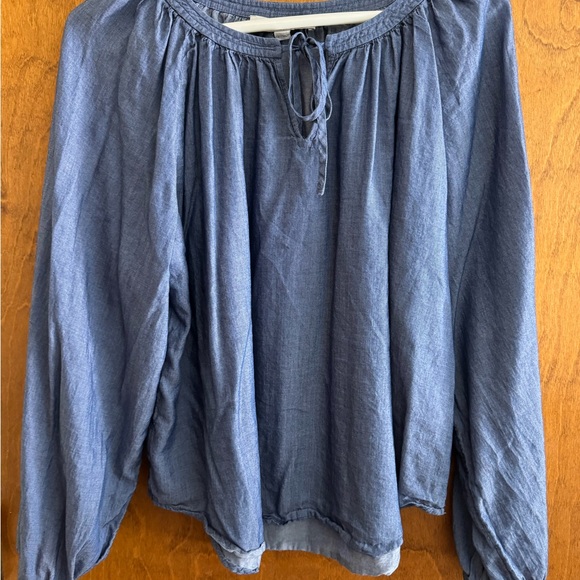 Loft Chambray peasant blouse size L - Picture 6 of 8